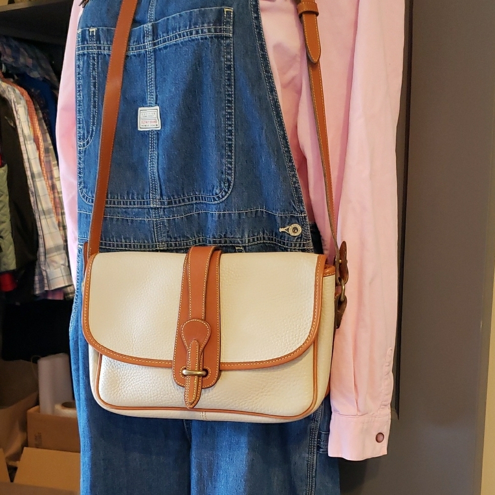 Dooney & Bourke Vtg Tan and Black Equestrian Crossbody Bag - Picture 11 of 11